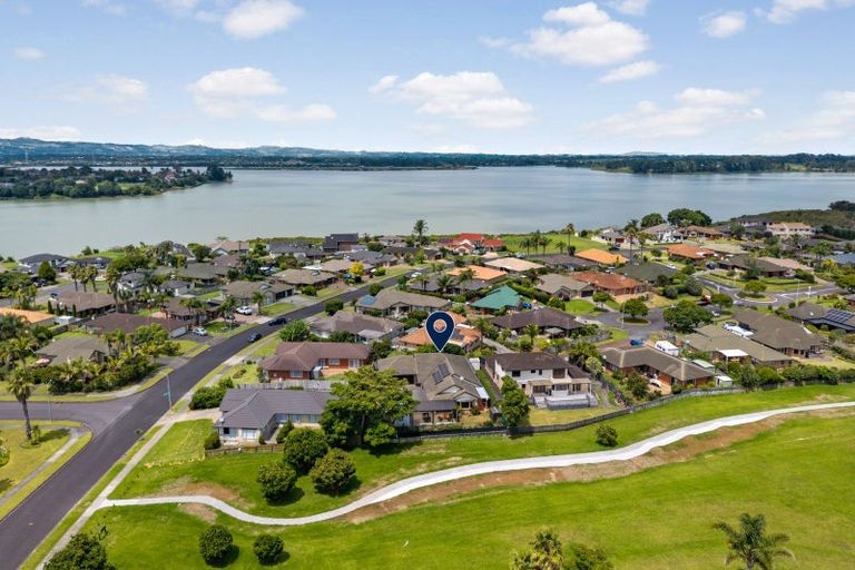 Photo of property in 15 Glenross Drive, Wattle Downs, Auckland, 2103