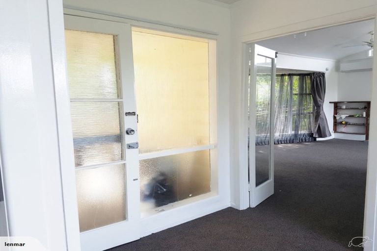 Photo of property in 51 Toroa Street, Torbay, Auckland, 0630