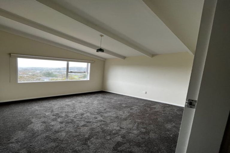 Photo of property in 9 Keel Place, Whitby, Porirua, 5024