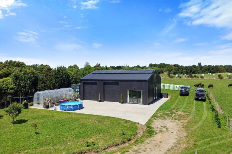 Photo of property in 401a Smart Road, Hillsborough, New Plymouth, 4372