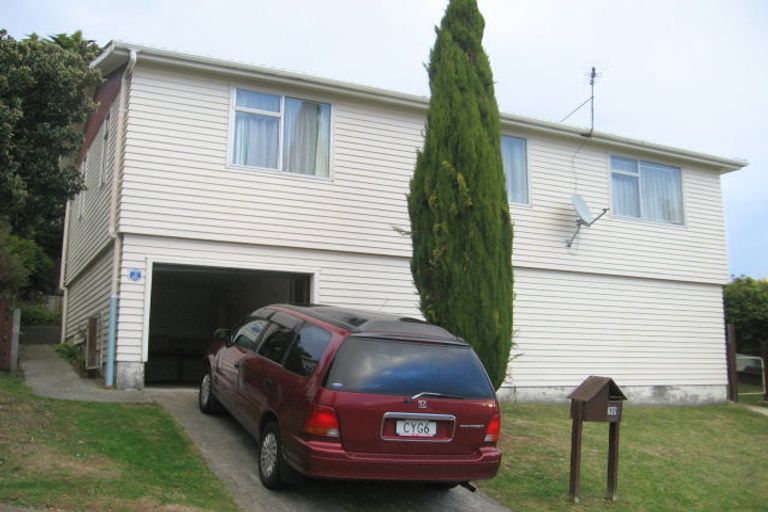 Photo of property in 10 Nassau Avenue, Grenada North, Wellington, 5028