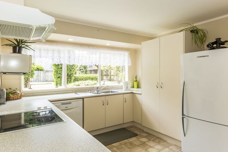 Photo of property in 168 Queen Street, Waiuku, 2123