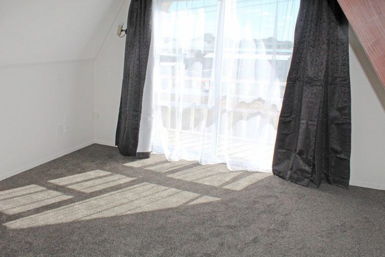 Photo of property in 2 Seaforth Avenue, Milson, Palmerston North, 4414