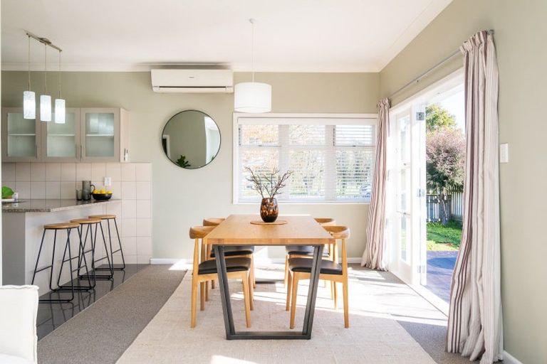 Photo of property in 2 Chambers Street, Napier South, Napier, 4110