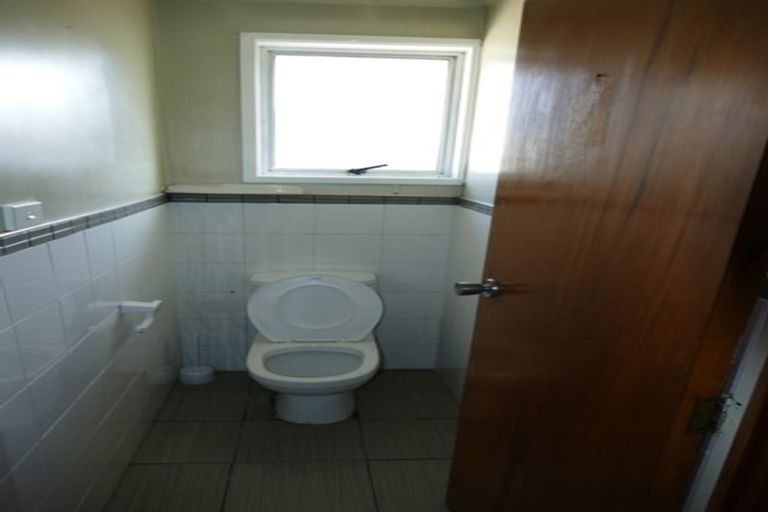Photo of property in 56 Othello Drive, Clover Park, Auckland, 2023