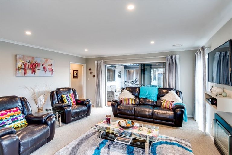 Photo of property in 2 Benmore Place, Poraiti, Napier, 4112