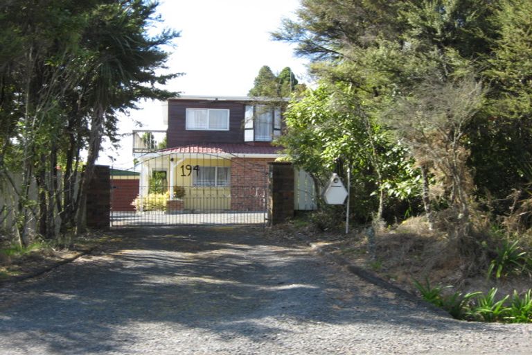 Photo of property in 194 Forest Hill Road, Waiatarua, Auckland, 0612