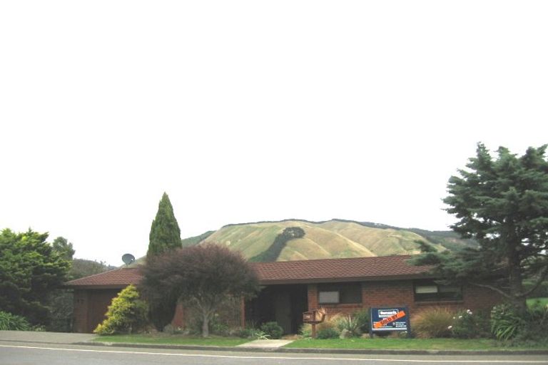 Photo of property in 34 Elizabeth Street, Waikanae, 5036