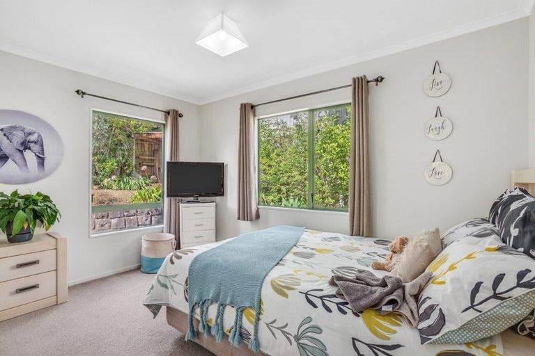 Photo of property in 3 Princess Maria Place, Massey, Auckland, 0614