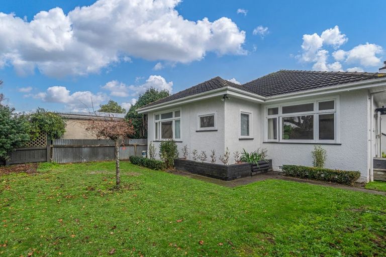 Photo of property in 6 Franklin Avenue, Hokowhitu, Palmerston North, 4410