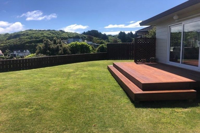 Photo of property in 11 Jasmine Grove, Maungaraki, Lower Hutt, 5010