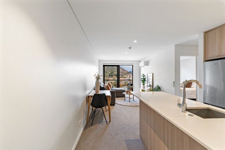 Photo of property in Toru Apartments, 510/10 Copper Beech Avenue, Frankton, Queenstown, 9300