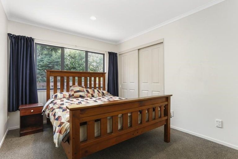 Photo of property in 4f Shaw Road, Oratia, Auckland, 0604