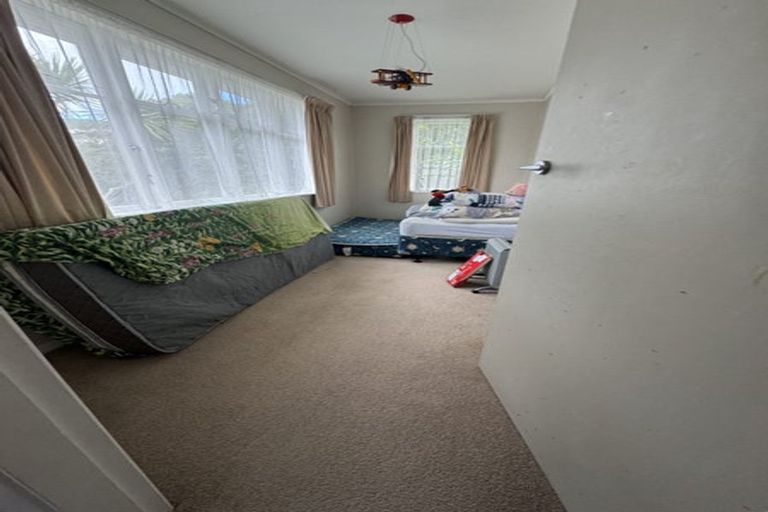 Photo of property in 90 Broderick Road, Johnsonville, Wellington, 6037