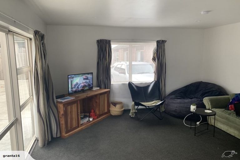 Photo of property in 10 Homer Place, Upper Riccarton, Christchurch, 8041