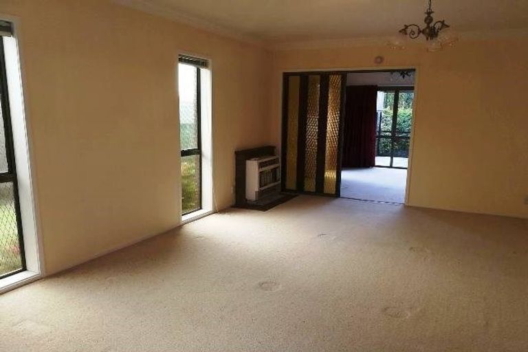 Photo of property in 14 Cattanach Street, St Andrews, Hamilton, 3200