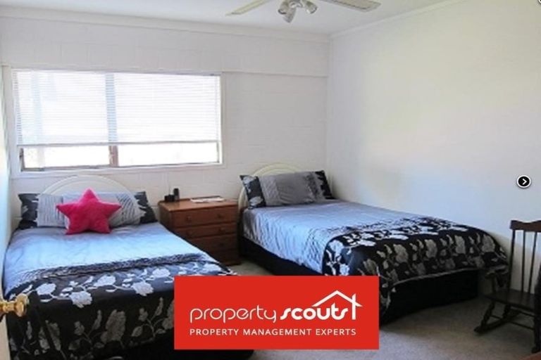 Photo of property in 18 Tatyana Place, Massey, Auckland, 0614