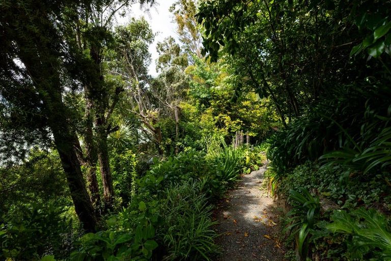 Photo of property in 10a Rangiora Terrace, Tahunanui, Nelson, 7011