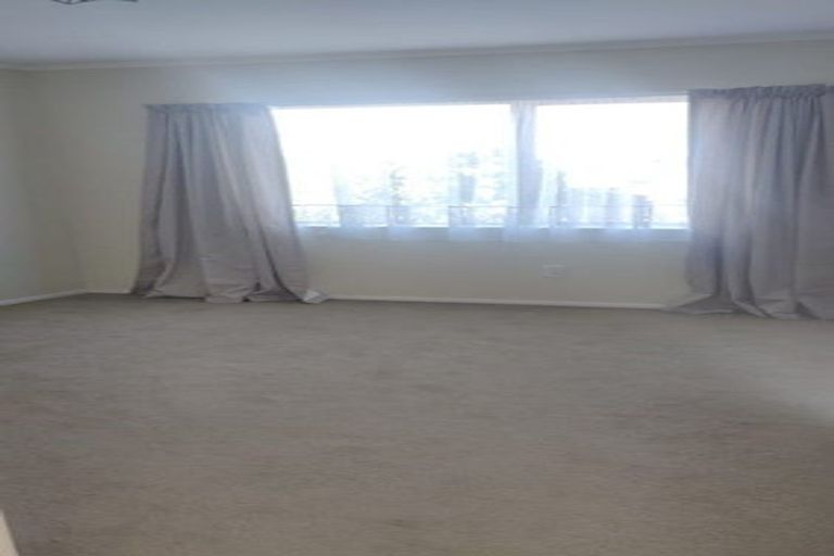 Photo of property in 2/65 Golf Road, New Lynn, Auckland, 0600