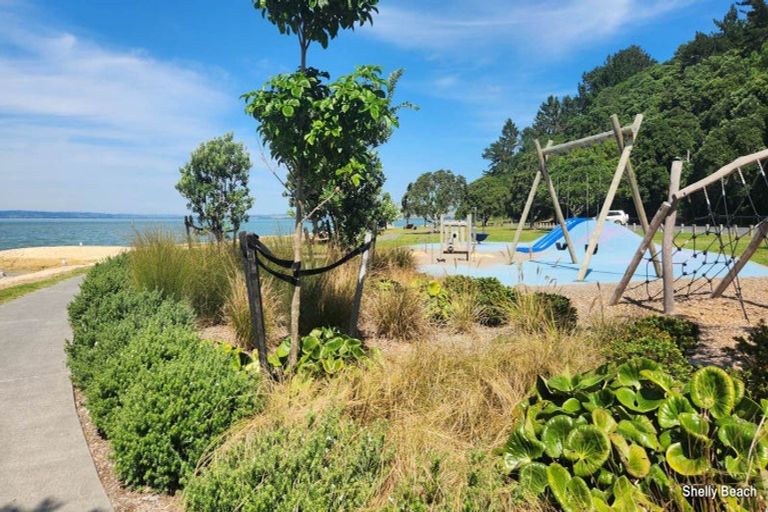 Photo of property in 21 Omana Avenue, Shelly Beach, Helensville, 0874