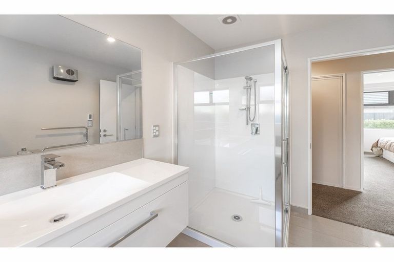 Photo of property in 28 Taiore Crescent, Marshland, Christchurch, 8083