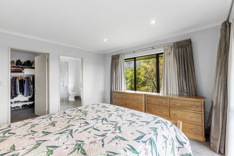 Photo of property in 29 Johnstone Drive, Fitzherbert, Palmerston North, 4410