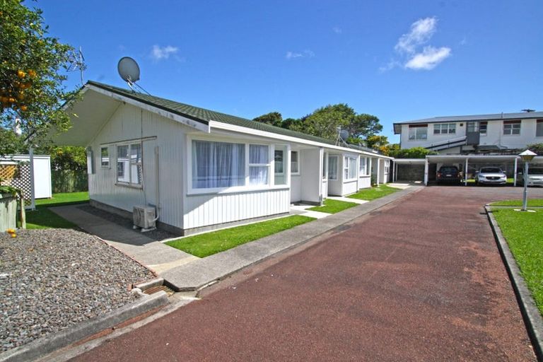 Photo of property in 5a Trafalgar Street, Westown, New Plymouth, 4310