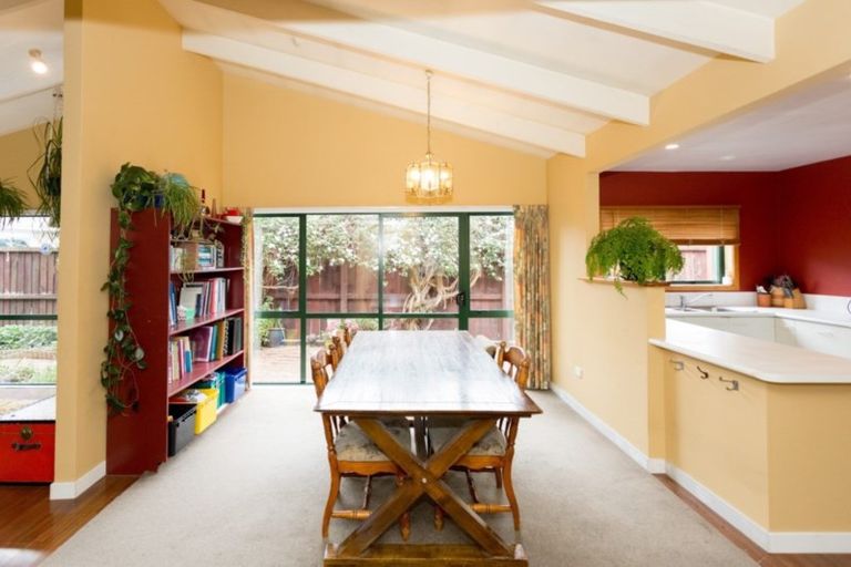 Photo of property in 3 Chilton Drive, Mairehau, Christchurch, 8052