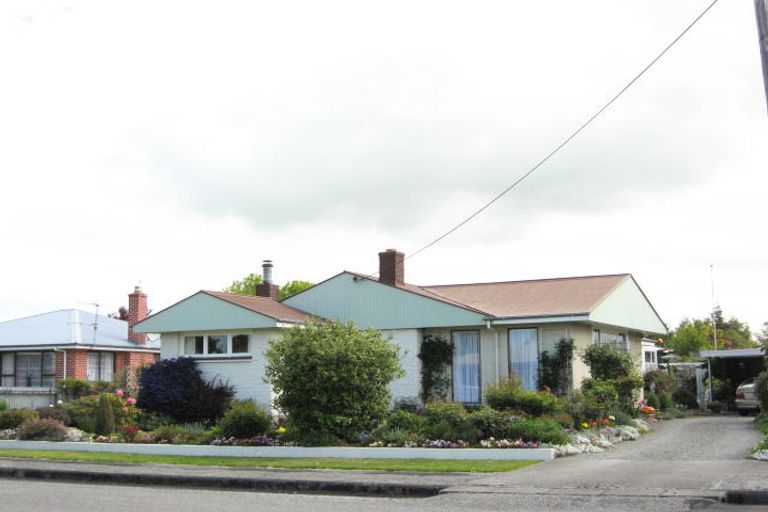 Photo of property in 13 Ashgrove Street, Rangiora, 7400