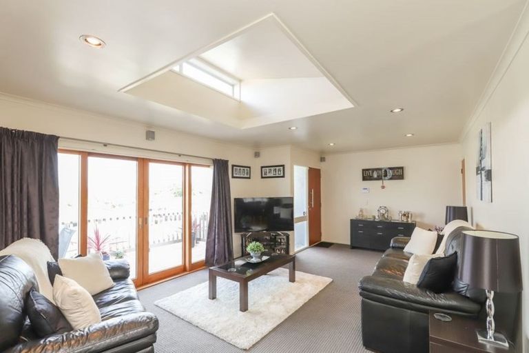 Photo of property in 24 Rothesay Place, Dinsdale, Hamilton, 3204