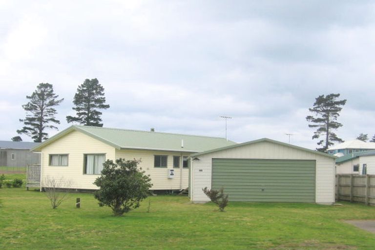 Photo of property in 528 Matarangi Drive, Matarangi, Whitianga, 3592
