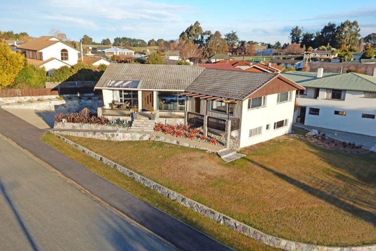 Photo of property in 42 Leven Street, South Hill, Oamaru, 9400