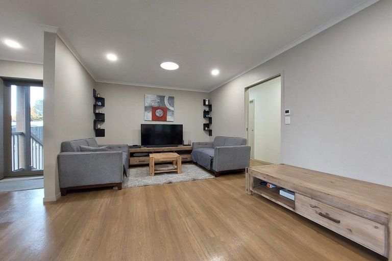 Photo of property in 20a Dolbear Street, Titirangi, Auckland, 0604