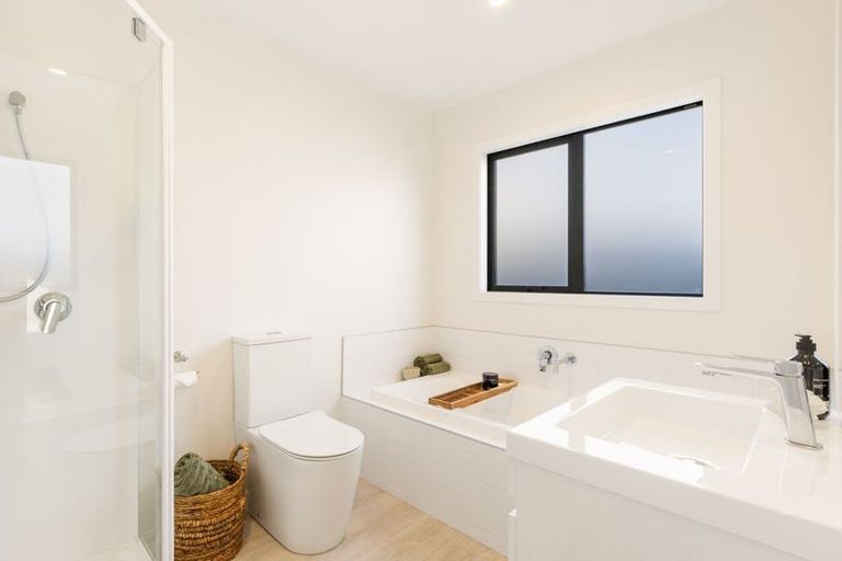 Photo of property in 10 Waddell Street, Lake Hawea, 9382