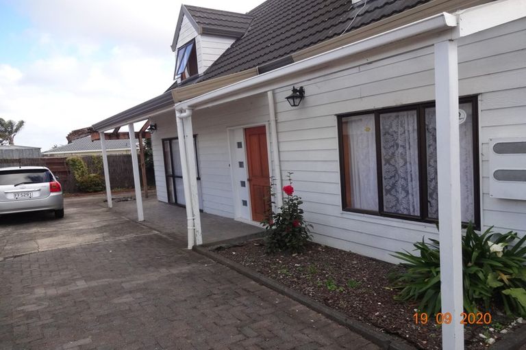 Photo of property in 2/9 Richard Avenue, Bucklands Beach, Auckland, 2014