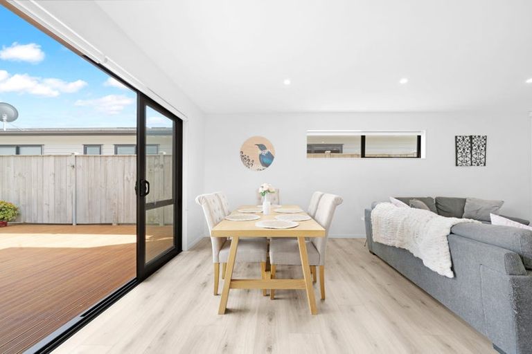 Photo of property in 1 Te Mura Crescent, Takanini, 2112