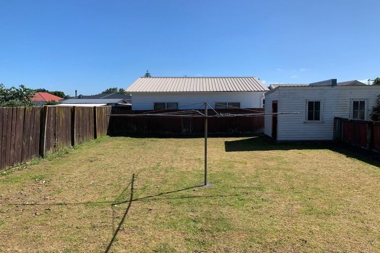 Photo of property in 104a Queen Street West, Levin, 5510