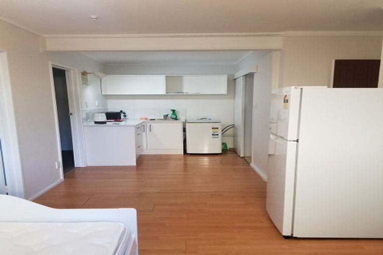 Photo of property in 3/20 Hororata Road, Hauraki, Auckland, 0622