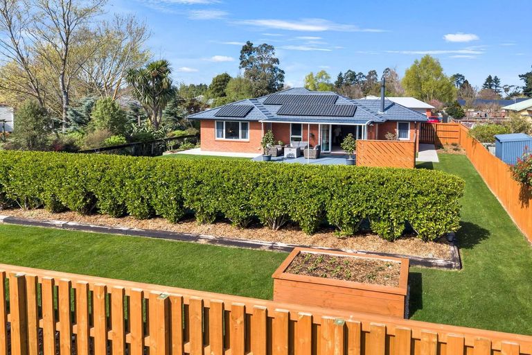 Photo of property in 4 Stonebridge Lane, Oxford, 7430