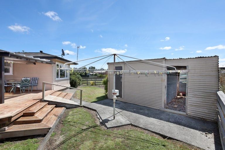 Photo of property in 19 Ingham Street, Halcombe, Feilding, 4779