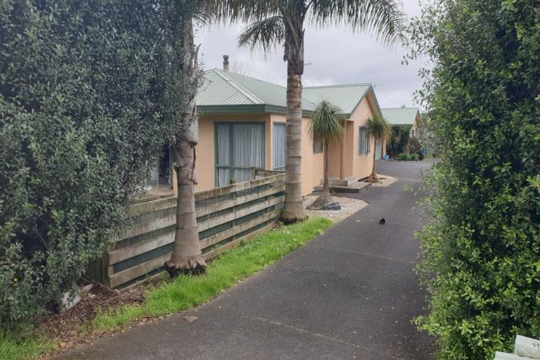Photo of property in 1/112 Parkhurst Road, Parakai, 0830