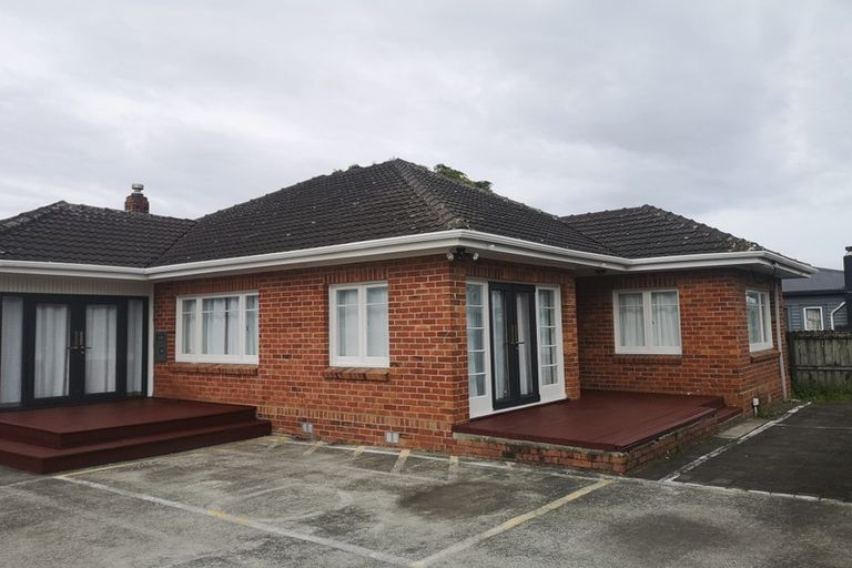 Photo of property in 125 East Tamaki Road, Papatoetoe, Auckland, 2025