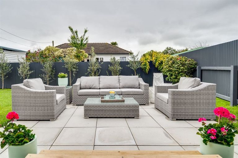 Photo of property in 3a White Street, Taradale, Napier, 4112