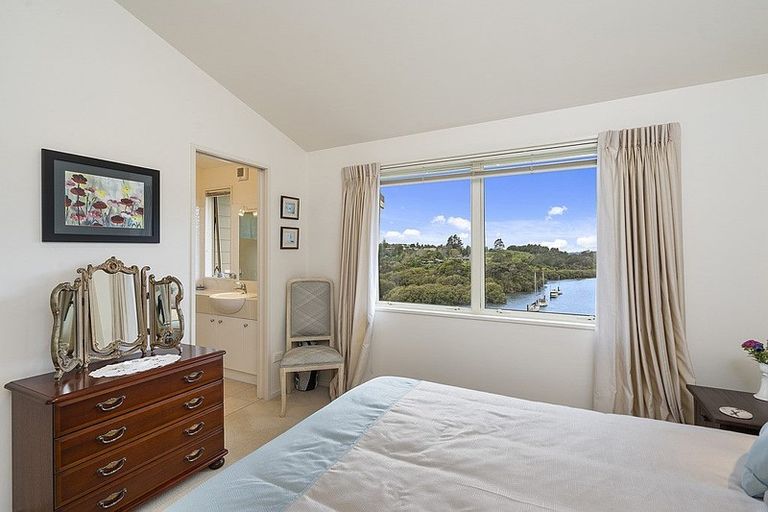 Photo of property in 54 Riverview Road, Kerikeri, 0230