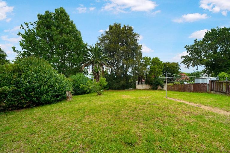 Photo of property in 41 Royal Road, Massey, Auckland, 0614