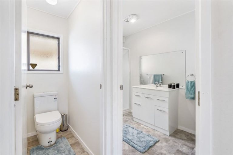 Photo of property in 1/305 Rangatira Road, Beach Haven, Auckland, 0626