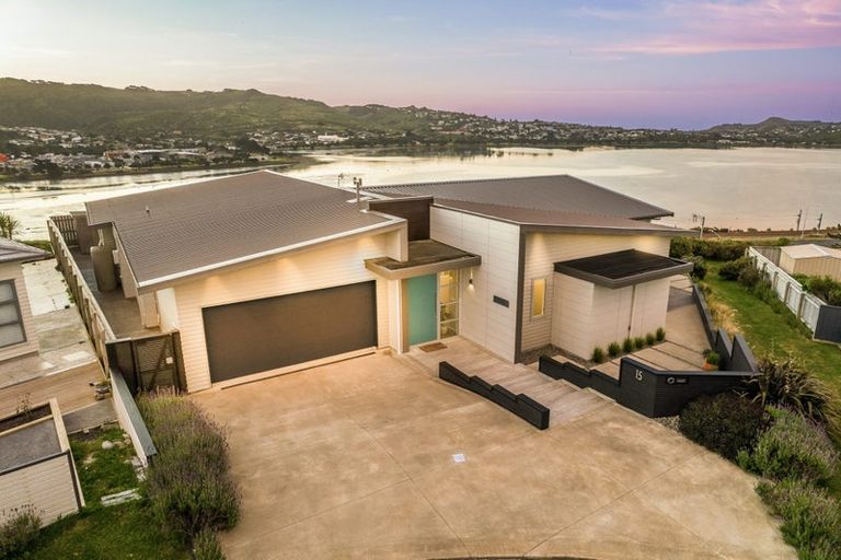 Photo of property in 15 Sue Dow Lane, Aotea, Porirua, 5024