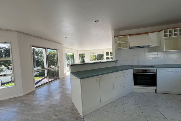 Photo of property in 36a Crichton Terrace, Hauraki, Auckland, 0622