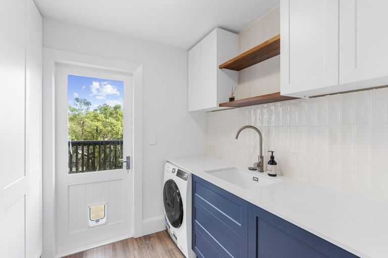 Photo of property in 1/34 Hackthorne Road, Cashmere, Christchurch, 8022