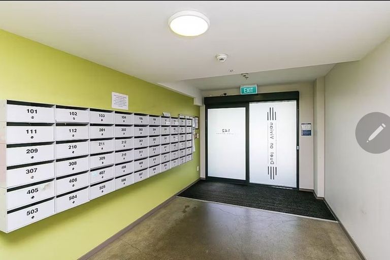 Photo of property in Dual Apartments, 108/142 Vivian Street, Te Aro, Wellington, 6011